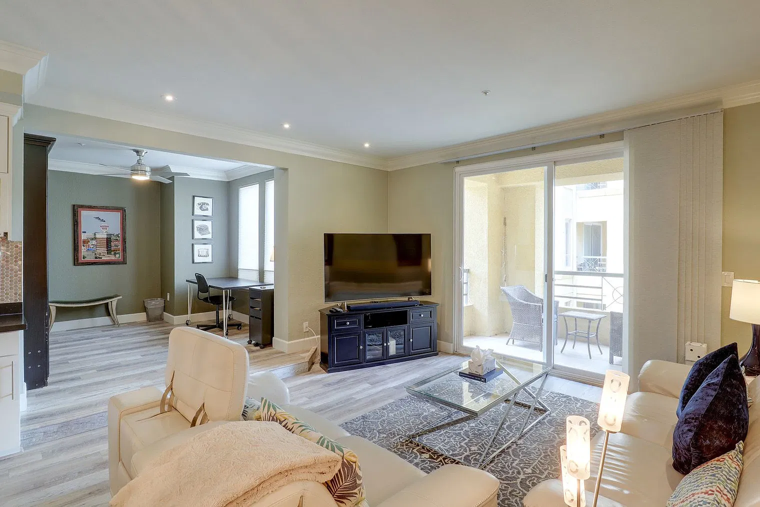 2 bed, 2.0 bath, 1291 sqft, $3,027 — Photo 1
