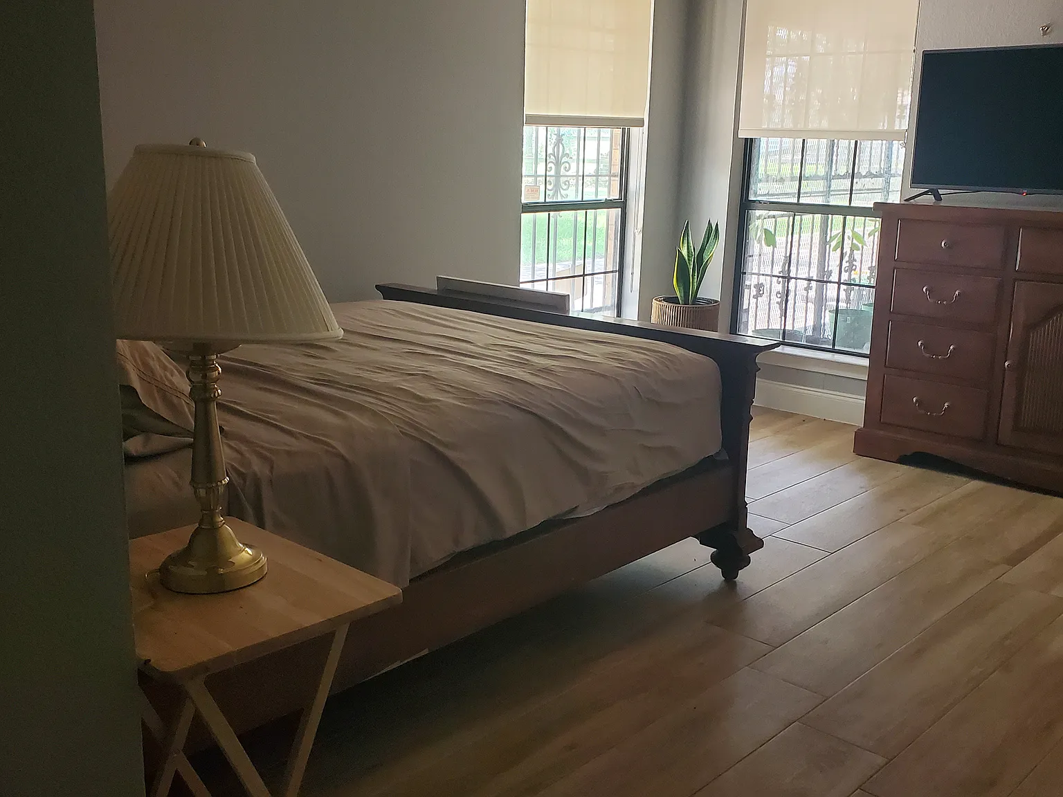 1 bed, 160 sqft, $1,000 — Photo 3