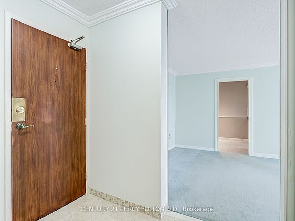 5th image of 121 Trudelle St #608