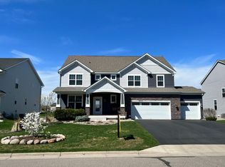 9512 69th St S, Cottage Grove, MN 55016