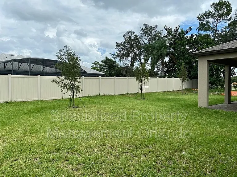 5283 Brydon Woods Cir — Photo 33