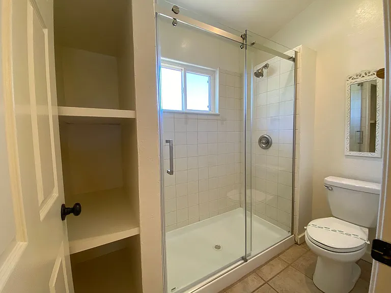 3010 N Broadway — Photo 35