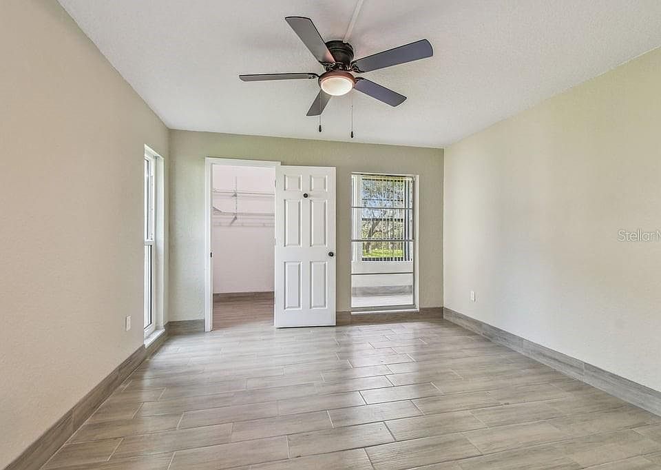 4th image of 4829 ONYX LANE #101