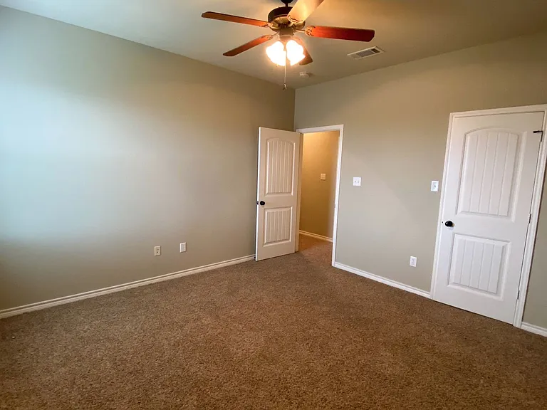 3132 Stallion Dr — Photo 28