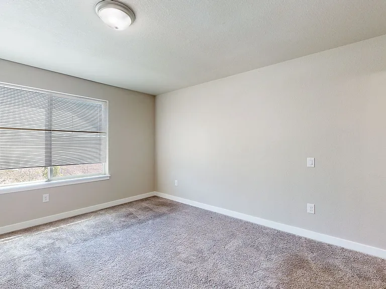 Carr East Townhomes — Photo 9