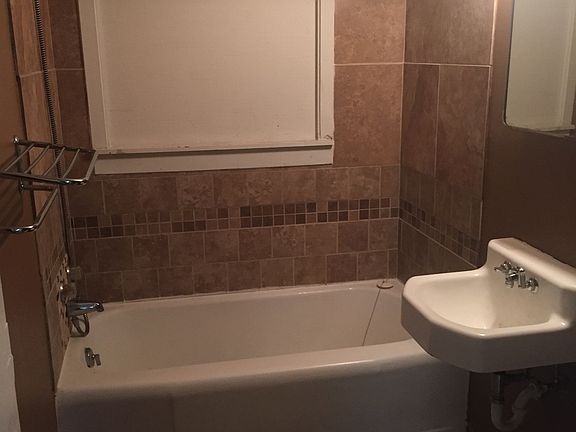 3rd image of 1634 N Lawndale Ave