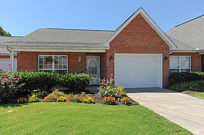 1st image of 2923 Dominion Dr