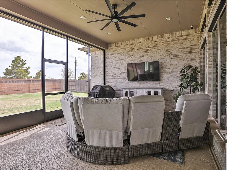 24707 Celestial Lily Dr — Photo 37