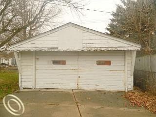 3rd image of 803 Van Sull St