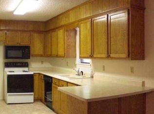 165 Park Dr, Stephenville, TX 76401