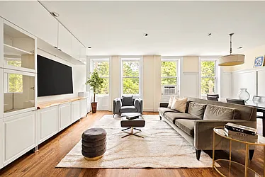 3117 Broadway