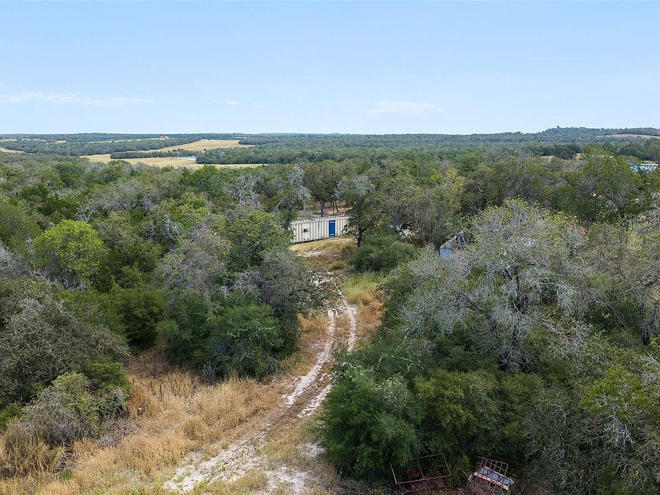 1st image of 3301 Chuckwagon Rd