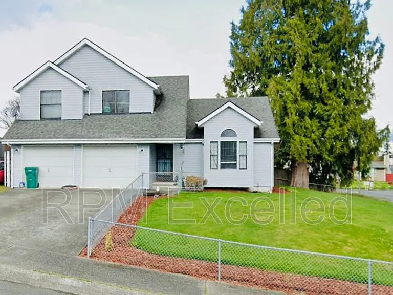 6135 36th St SE — Photo 2