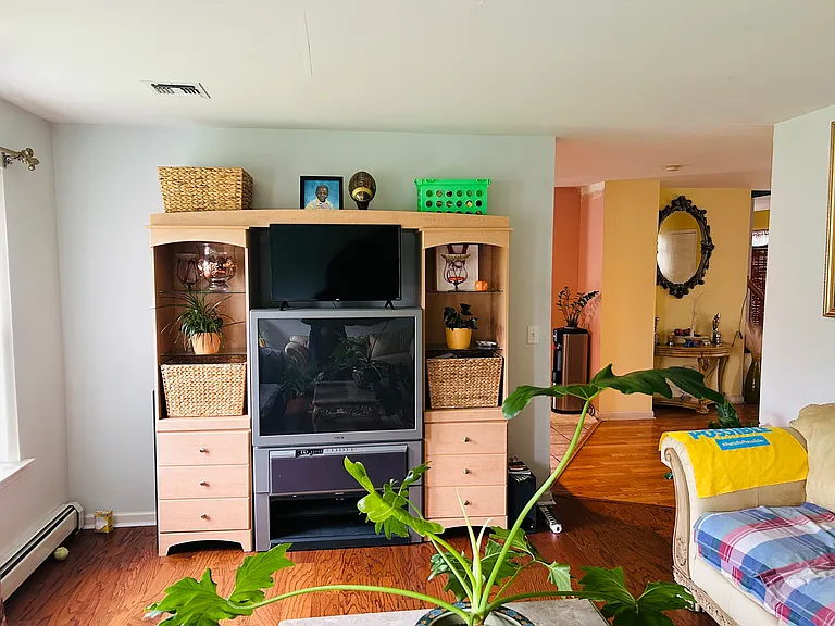 8 Park Cir — Photo 8