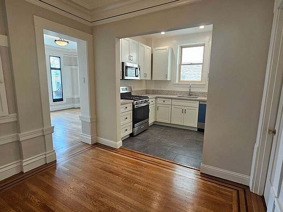 2nd image of 1096 Pine St APT 203