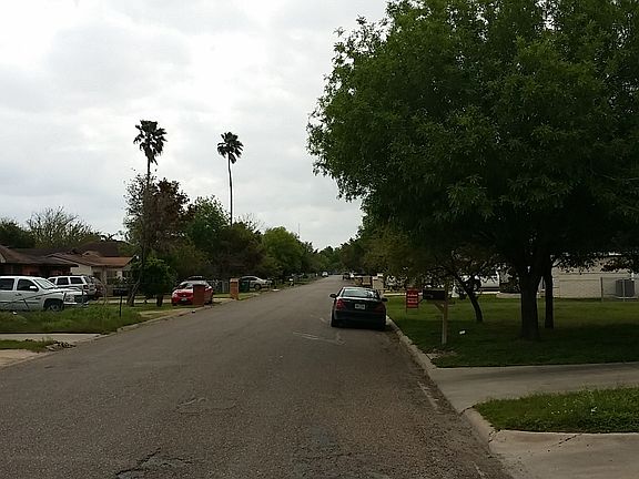 5th image of 913 N Canna St