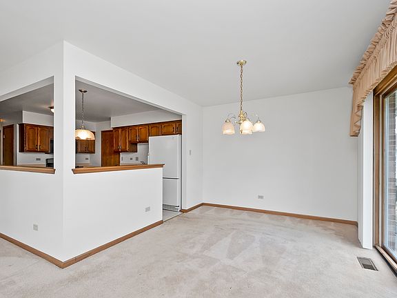 4th image of 17718 Washington Ct #243
