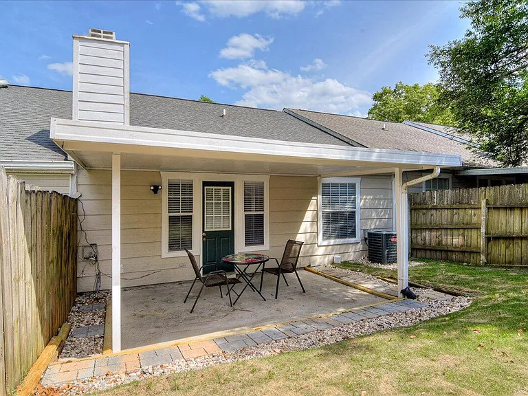 23 Londonberry Ln — Photo 41