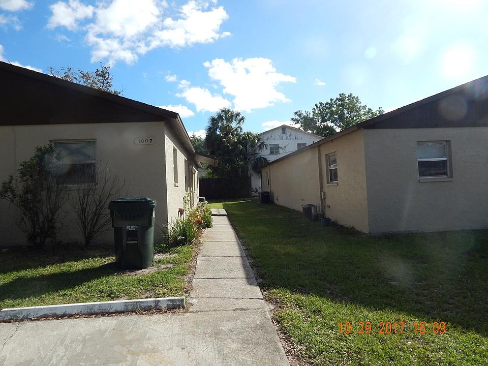 1st image of 1007 16th Ave NW #A