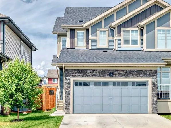 131 E Heartland St, Cochrane, AB T4C 2P8