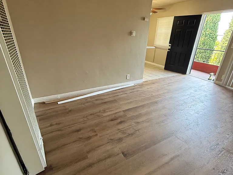1080 Hoffman Ave #6 — Photo 6