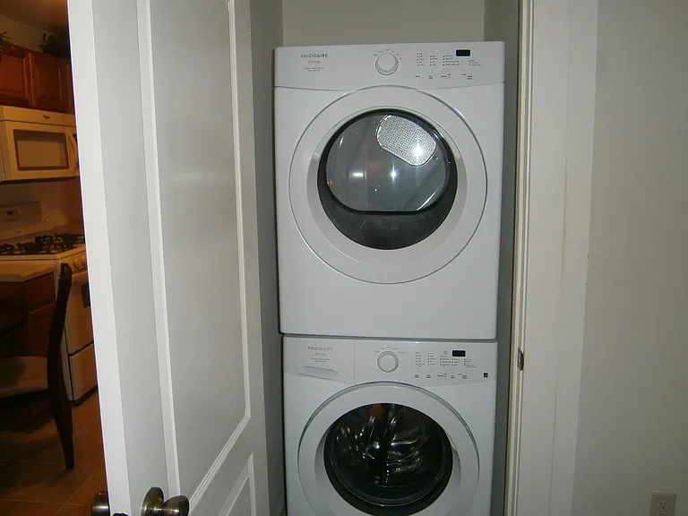 103 Highland Pl #4 — Photo 8