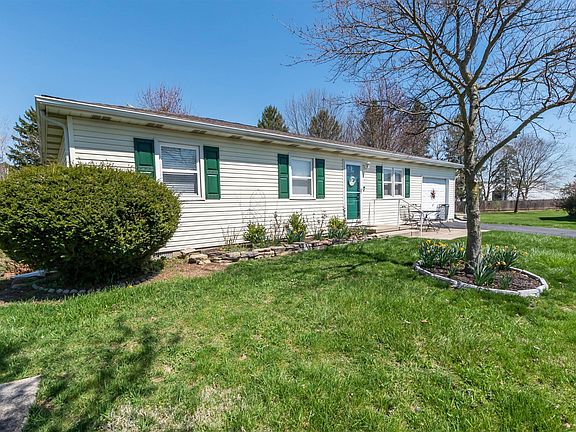 2nd image of 116 Andrew Ct E