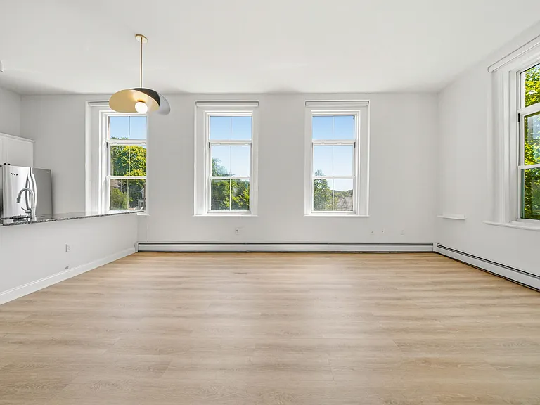145 Glenwood St #304 — Photo 9