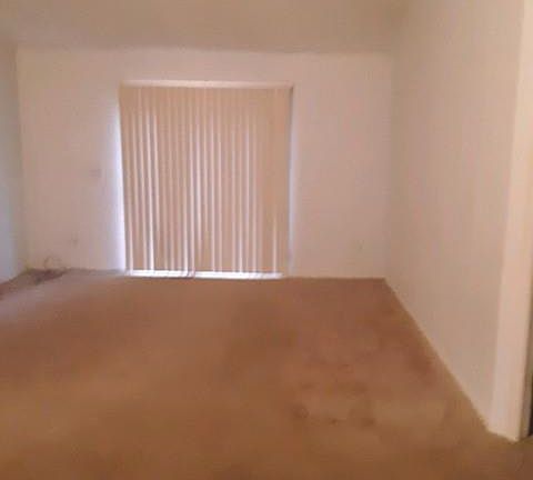 3rd image of 189 Emerald Ln