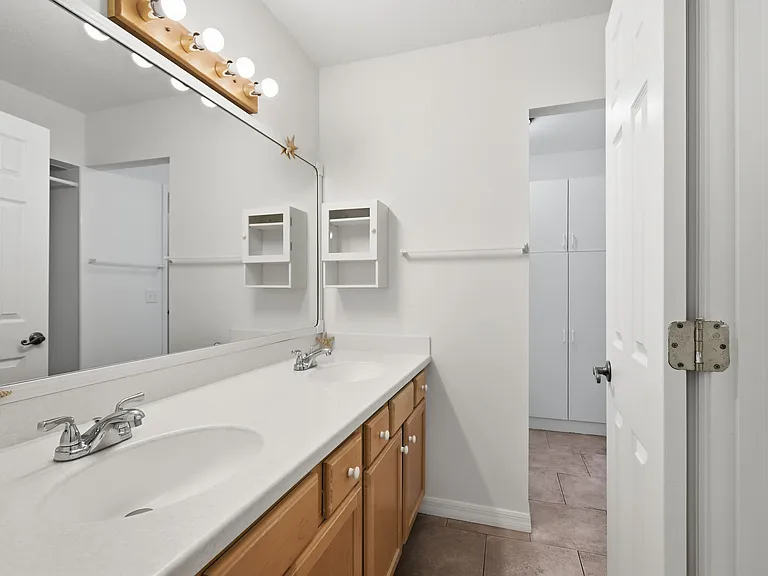 341 Shamrock Rd — Photo 15