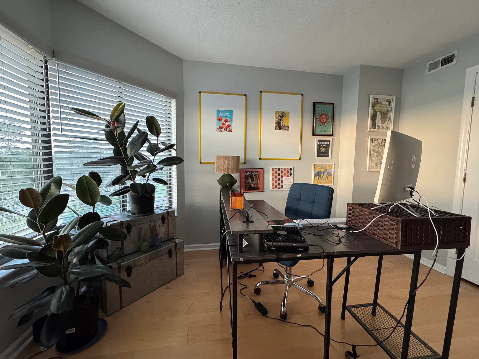 2 bed, 1900 sqft, $1,500 — Photo 2