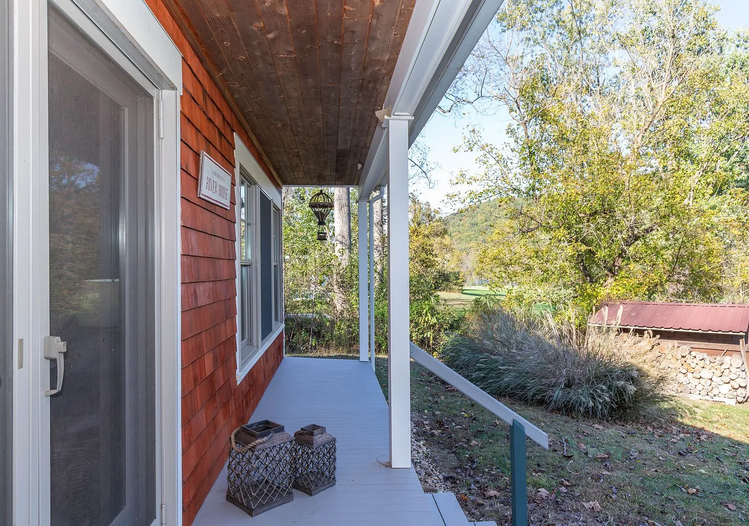 1 bed, 1 bath River View Cottage in Charles Town, WV — Photo 4