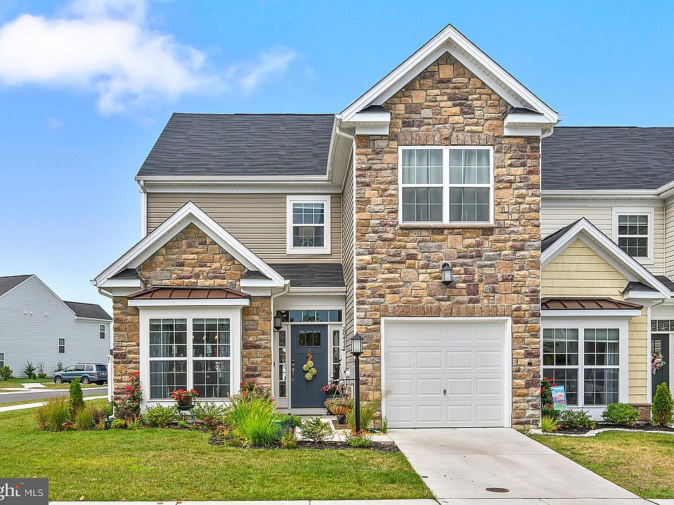 1st image of 20477 Asheville Dr
