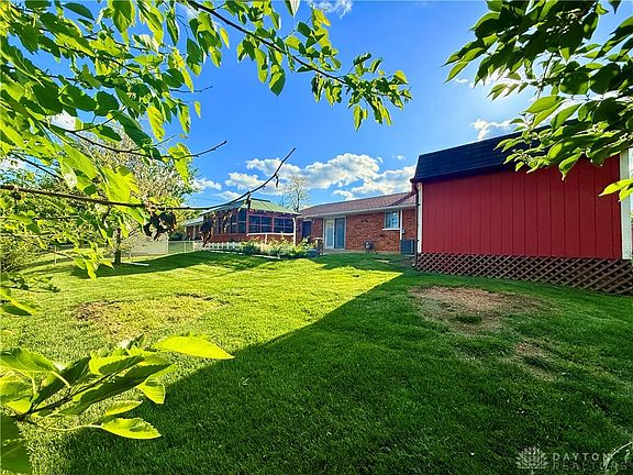 2nd image of 634 Cherry Blossom Dr