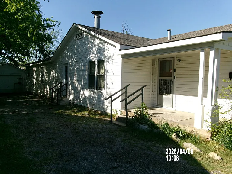 2112 SW A Ave — Photo 13
