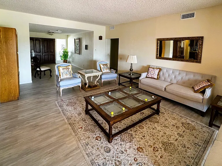 9350 Clubhouse Blvd — Photo 19