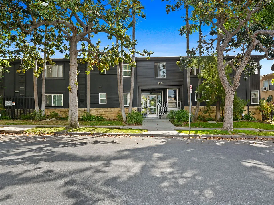 1844-1850 North Harvard