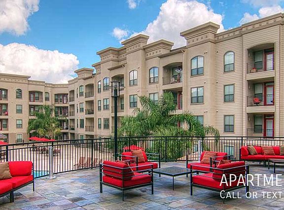 2nd image of 4556 N Braeswood Blvd #1053