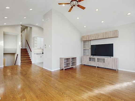 2nd image of 2823 N 73rd Ct