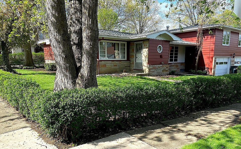1st image of 2280 7th St
