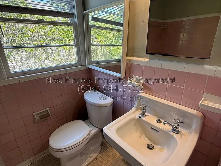 3553 Oak St #4 — Photo 13