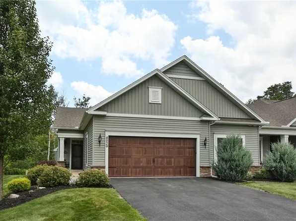 4029 Saint James Pkwy, Canandaigua, NY 14424