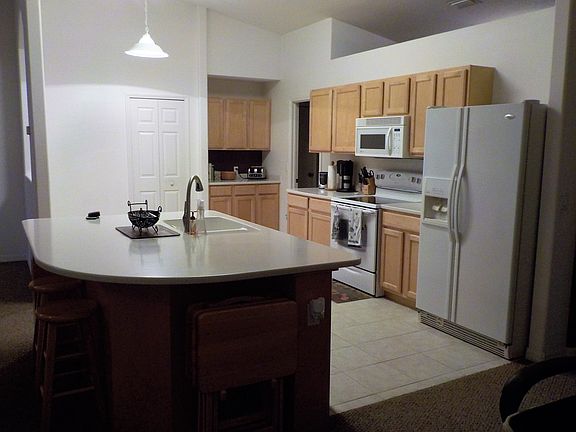 4th image of 3350 Greenbriar Ct