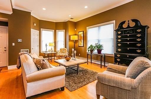 2nd image of 13 Essex St #1