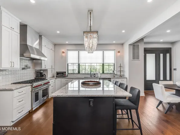 3 Blue Marl Lane, Marlboro, NJ 07746