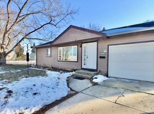 1321 E Renrose Ave, Loves Park, IL 61111