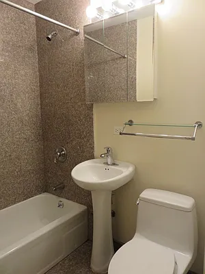 Rented by Majesty Management | media 37