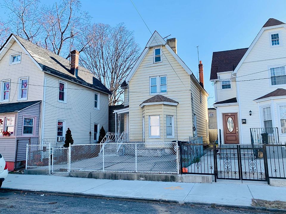1st image of 83 Sharpe Ave