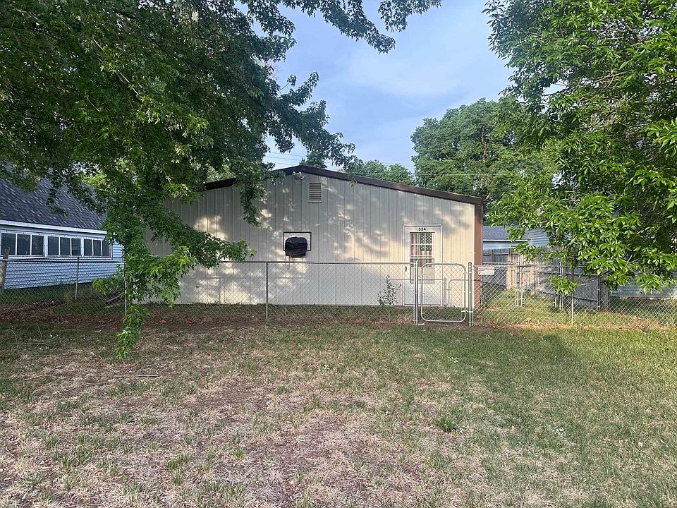 1st image of 534 N 11th Ave