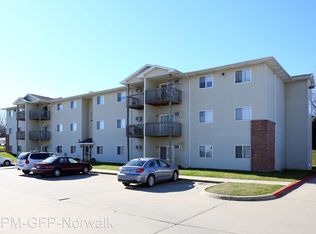 1019 E 17th St UNIT 9, Norwalk, IA 50211